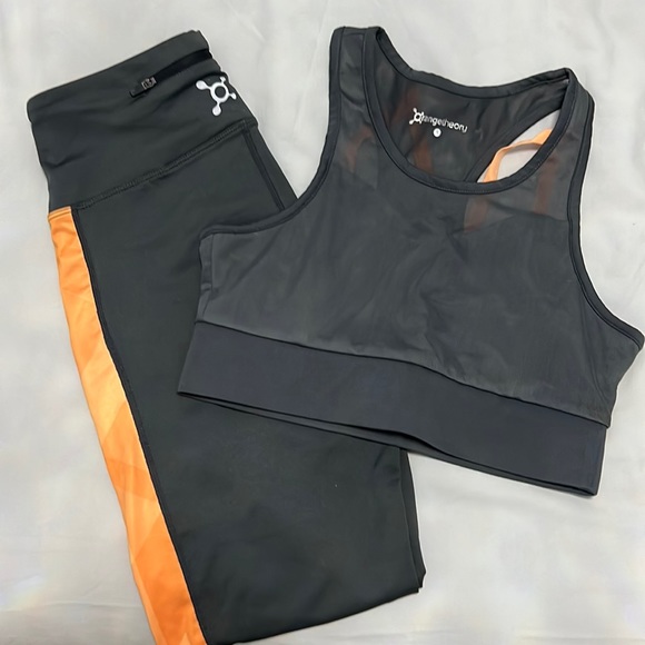 Workout Set - Picture 1 of 2